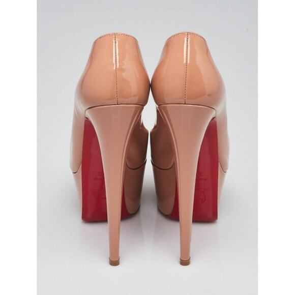 Christian Louboutin Victoria beige patent leather pumps 38.5 EU - Picture 3 of 4